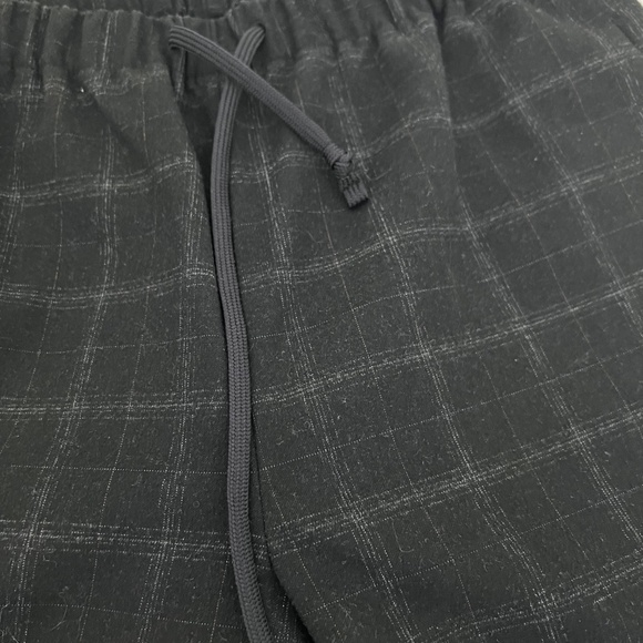 Aritzia Plaid Pant - Picture 2 of 5